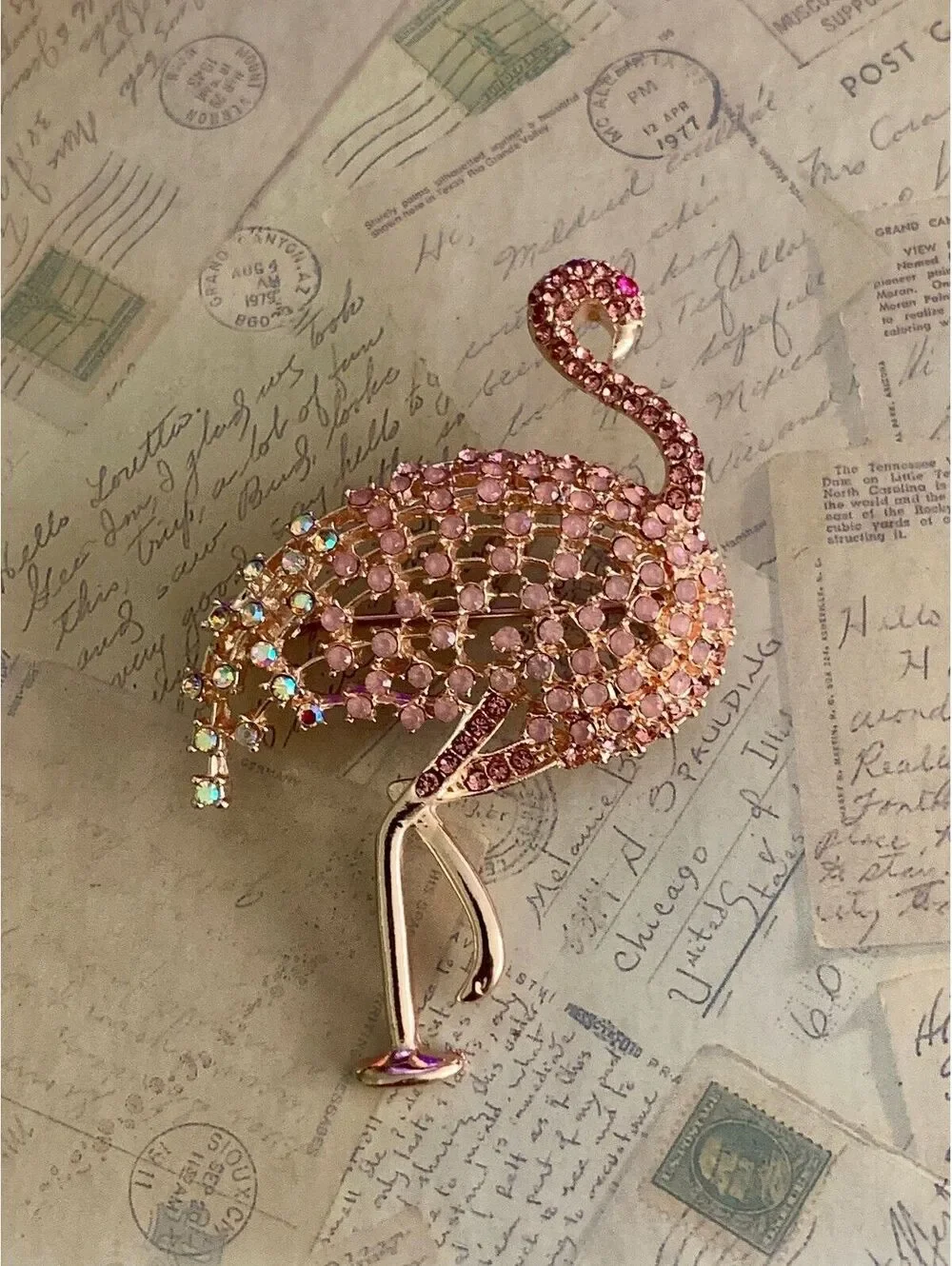 Sparkling Pink Flamingo Brooch - Glamorous Rhinestone Pin Accessory
